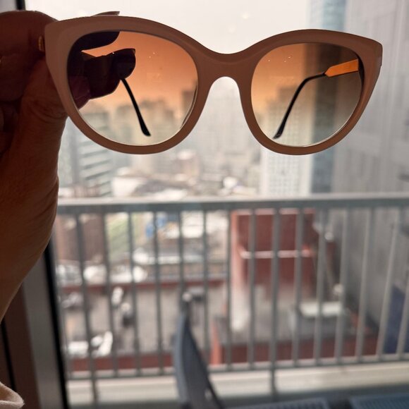 Thierry Lasry DIRTYMINDY Cat Eye Sunglasses - Cream/Ivory main image 6